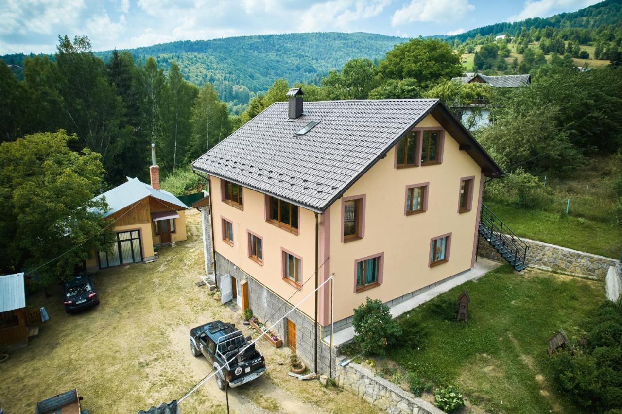 Gazdіvska Hata Guest House 亚列姆切 外观 照片