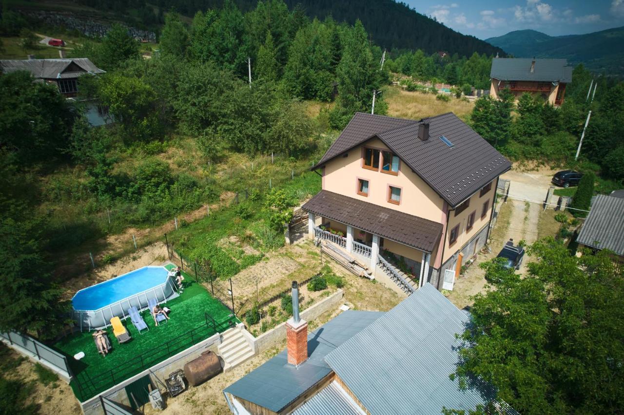 Gazdіvska Hata Guest House 亚列姆切 外观 照片